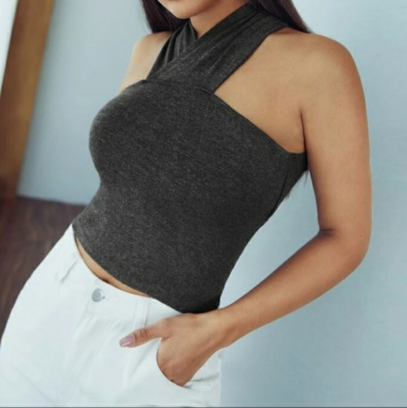 Open Tie Back Top - Picture 4 of 6